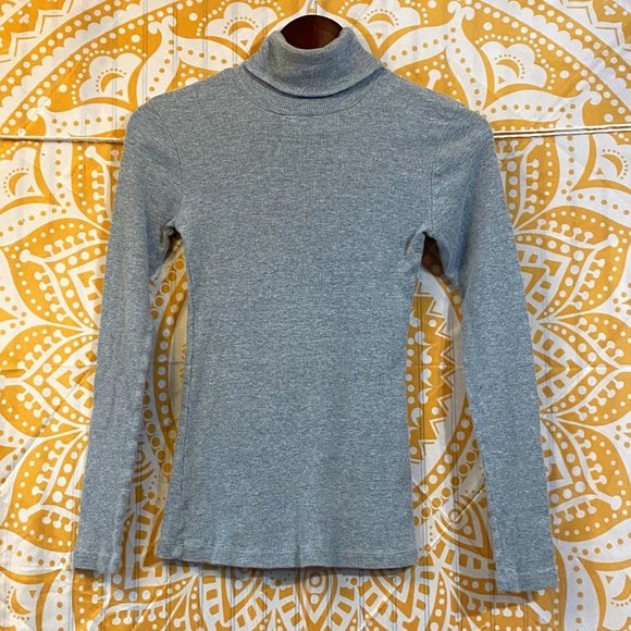 Vintage! Like New 1999 ALLOY long sleeve turtleneck - light gray! - Picture 1 of 3